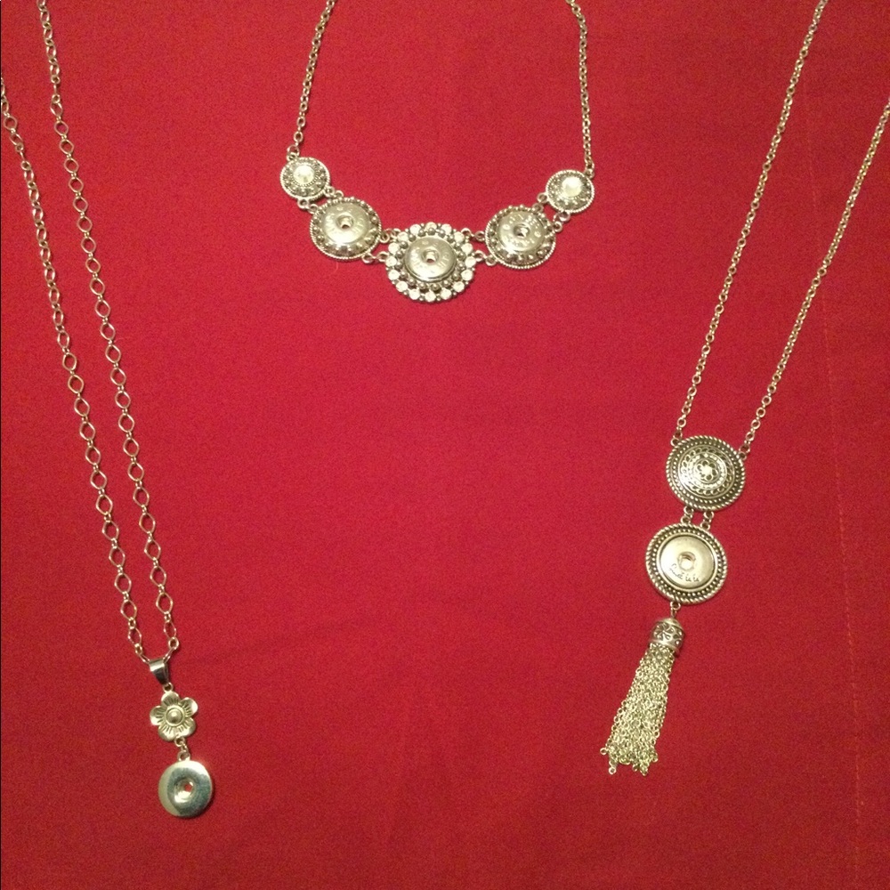 Snap Jewelry. 32 pieces. Hardly worn.